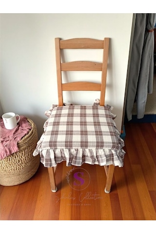 El Yapımı Kareli Buldan Monika 4 Tarafı Fırfırlı Sandalye Minderi Çok Renkli