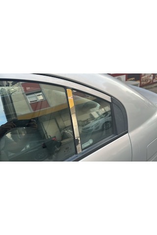 Hyundai Accent Era Kapı Direği Krom Paslanmaz Çelik 2 Parça Cam Direk