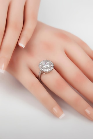 Zirkon Taşlı Baget Süslemeli Rodyumlu 925 Ayar Gümüş Bayan Yüzük -7975