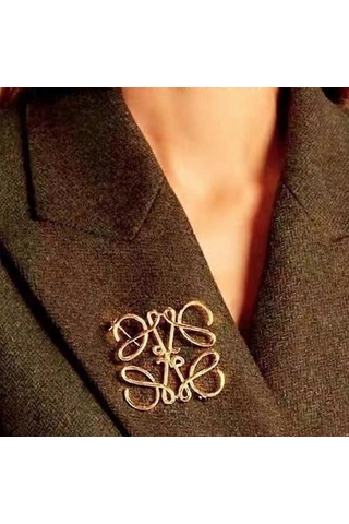 1 Adet Şanslı Çin Tarzı Broş Pins Kare Şekilli İskelet Altın Kadınlar İçin Basit Broşlar Takım Elbise Broş Pin Takı Eşarp Toka Kazak Pins Aksesuar Çok Renkli