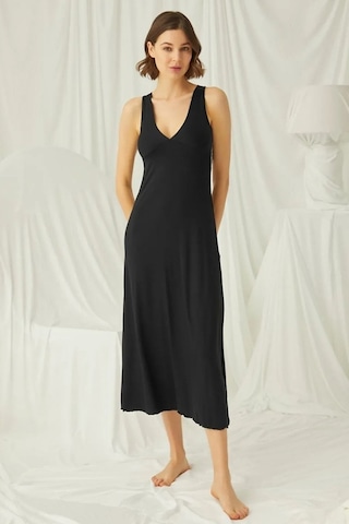 Monamise 19192 Kadın Kalın Asklılı Yakası Ve Sırtı Dekolteli Brode Dantelli Yırtmaçlı Gecelik-siyah Siyah