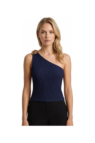 Cottonhıll Premium - Tide Collection Lacivert Tek Omuz Çiçek Aksesuarlı Bürümcük Dokulu Kadın Crop Bluz