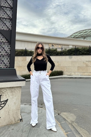 WeShaya Kadın Beyaz Büzgü Model Lastikli Bel, Cepli, Bol Paça, Salaş Gabardin Pantolon Beyaz