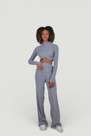 Holly Lolly Balıkçı Yaka Crop Model Parmak Geçirmeli Feels Kazak Gri