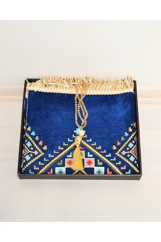 Hediyelik Seccade Tesbih Seti Kilim Desenli Kadife Astarlı Seccade, Kristal Tesbih Ve Özel Kutulu Lüks Hediye Seti Lacivert