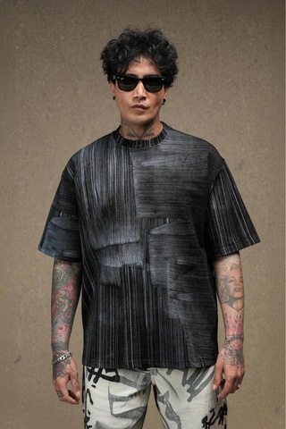 Black Sırt Yazı Detaylı Oversize Tshirt Siyah