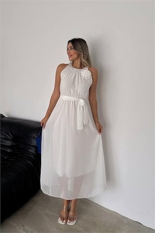 Neşeli Butik Kadın Gül Broş Detaylı Uzun Şifon Elbise Nbk2144 Beyaz
