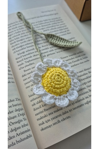 Dolgulu Papatya Amigurumi Kitap Ayracı Hediyelik Kitap Aksesuarı