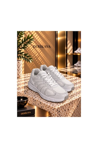 Derikaya Kadın Beyaz Bağcıklı Düz Taban Günlük Sneaker Ayakkabı
