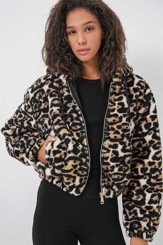 Gabria Kapişonlu Desenli Kısa Mont Siyah