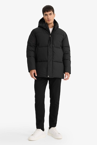 Defacto Su İtici Regular Fit Kapüşonlu Cepli Astarlı Rüzgar Geçirmez Fermuarlı Dolgulu Parka F3815AX25WN Siyah