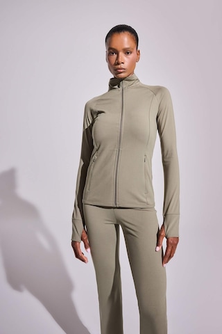 Defacto Defactofit Fitted Vücuda Oturan Ultra Soft Dik Yaka Çift Cepli Parmak Detaylı Fermuarlı Spor Hırka B3985ax25aukh422 Haki