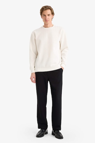 Defacto Regular Fit Bisiklet Yaka Sweatshirt F9854ax26spwt32 Beyaz-wt32