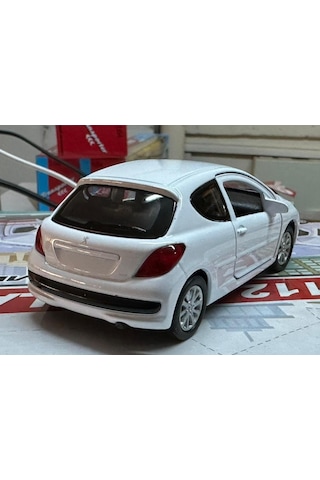 Oyuncak Metal Model Araba 1/36 Çek Bırak Peugeot 207 Beyaz