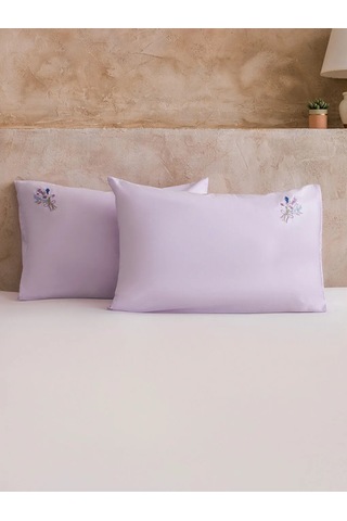 Lila Çiçek Nakışlı Pamuklu Yastık Kılıfı 50x70 Cm