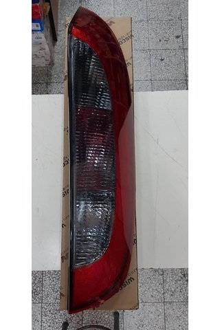 Opel Corsa C 2001 -2006 Arka Sağ Stop Opel Corsa C 2001 -2006 Arka Sağ Stop