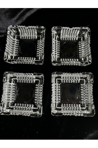 4 Adet Kare Büyük Cam Küllük 10x10 4 Adet Kare Cam Büyük Küllük 10x10 Cam Beyaz Kare