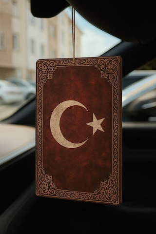 Türk Bayrağı Ve Göktürk Türk Kurt - İkili Oto Kokusu - Dekoratif Araç Kokusu Ve Aksesuarı