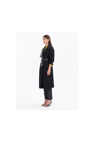 Scl Kemer Detaylı Siyah Kadın Trençkot 2321901006 001