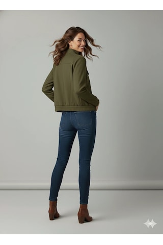 Kadın Taba Zarif Kısa Ceket Toka Detaylı Dik Yaka Cepli Süet/kaşe Baharlık Ceket Haki Yeşili