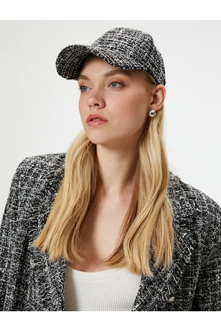 Koton Tüvit Kışlık Şapka Cap Model- Şahika Ercümen X Koton Siyah Ekose 4wak40128aa 4WAK40128AA9C9 Siyah