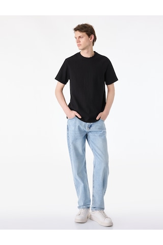 Koton Regular Fit Kısa Kollu Dokulu Tok Kumaş Bisiklet Yaka Tişört Siyah 6sam10346mk
