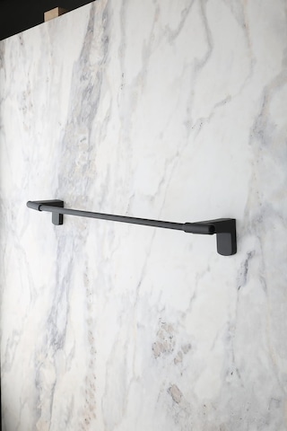 Alper Banyo F1 Model Uzun Havluluk 40 Cm - Pütürlü Mat Siyah Paslanmaz Çelik Duvara Monte Banyo Havl Sku: Smg8690010230256 Diğer