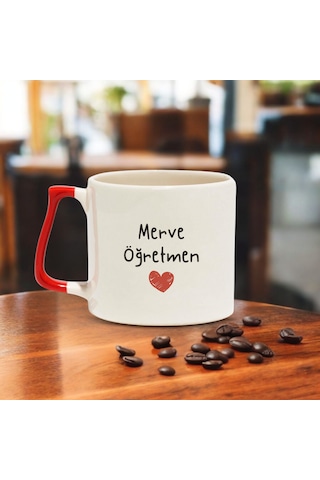Kişiye Özel Öğretmenler Günü Kupası - Öğretmenime Hediye Kupa Bardak - İsimli Kalpli Tasarım Kırmızı