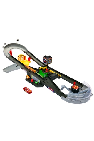 Disney Cars Piston Kupası Yarış Seti HPD81