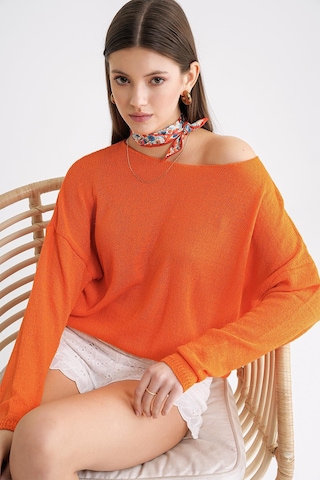 6933 Kadın Kayık Yaka İnce Mevsimlik Triko Kazak Turuncu Turuncu