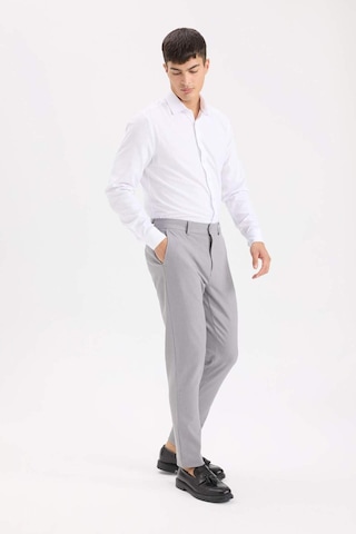 DeFacto Tailored Fit Normal Kesim Düz Paça Her Yöne Esneyen Yazlık Kumaş Pantolon -  C7508AX25SPGR370