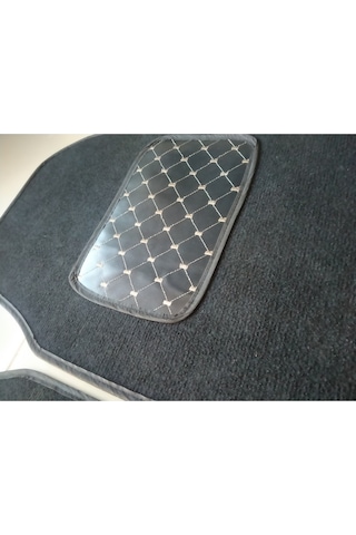 Üniversal Her Araca Uyumlu Bej Kapitone Topuk Destekli Siyah Oto Halı Paspas