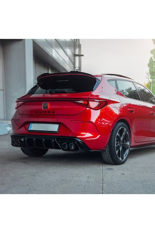 Cupra Leon 2020-2026 Arka Difüzör Yan Etekler 2 Parça Piano Black