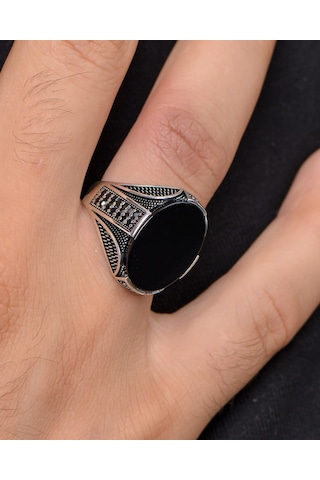Oniks Taşlı Zirkon Taş Süslemeli 925 Ayar Gümüş Erkek Yüzüğü 800525