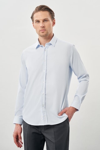 İmza Koyu Mavi Uzun Kol Düz Bez Ayağı Sert Yaka Cepsiz Esnek Classic Slim Fit Gömlek 1004245223 300 Koyu Mavi