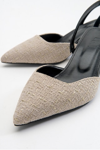 Luvishoes Over Bej Siyah Kadın Topuklu Ayakkabı Bej