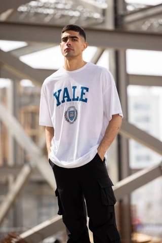 Vinevesta Erkek Kısa Kol Yazlık Tişört Bisiklet Yaka Yale Baskılı T-shirt - Beyaz Çok Renkli