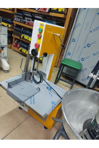 Hnc 1.5 Kw 2 Hp Geniş Tepsi Büyük Motor Et Kemik Kesme Testeresi
