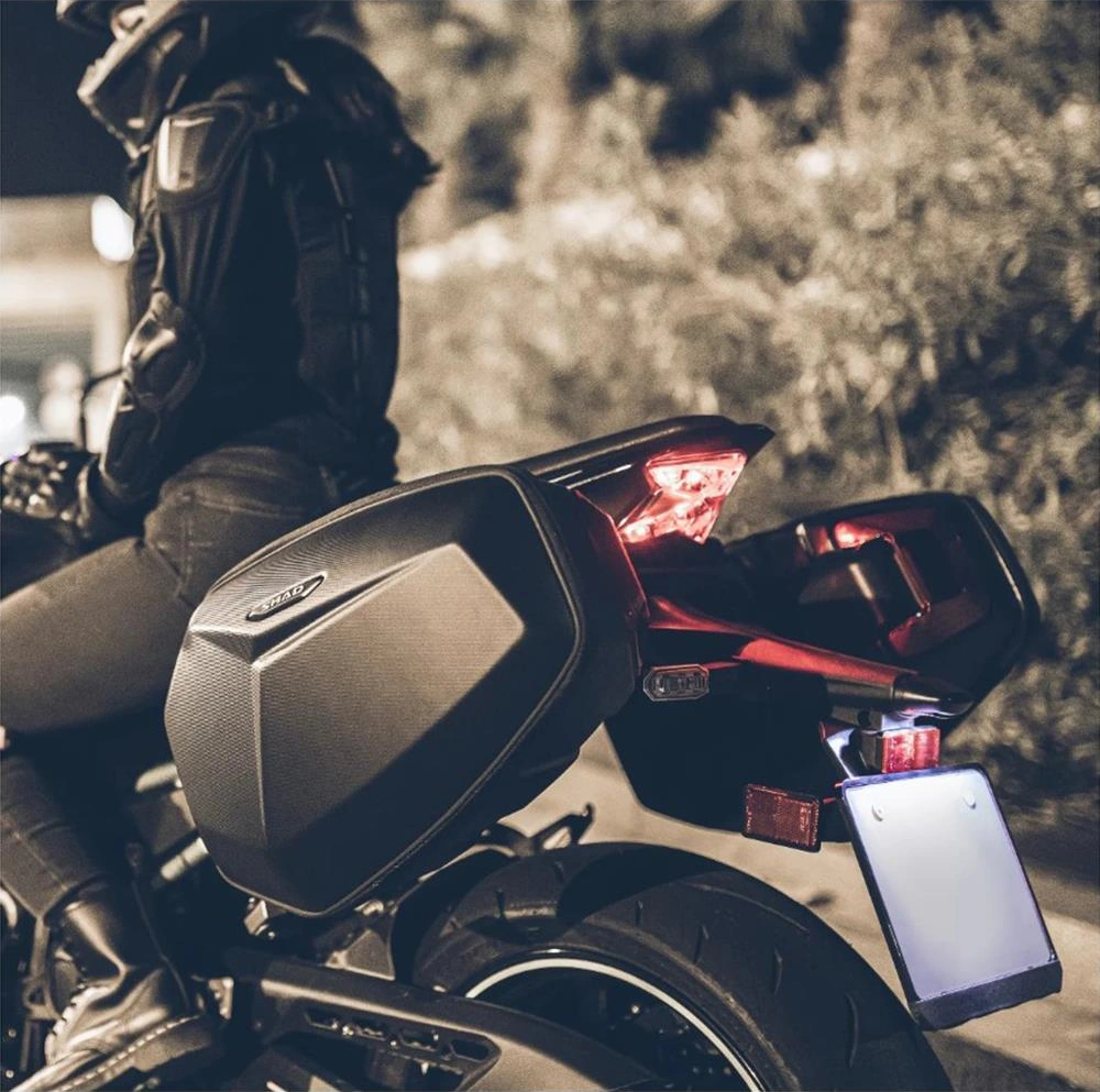 Shad Sert Kabuk Motosiklet Heybe Yan Çanta 30l X0se48sr Siyah