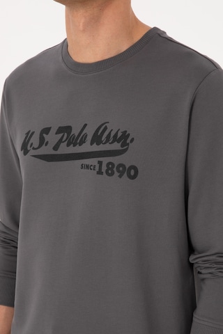 U.S. Polo Assn. Erkek Bisiklet Yaka Regular Fit Gri İnce Sweatshirt 50316315-VR024