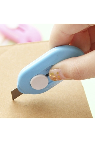 Sevimli Katı Mini Taşınabilir Bıçak Kağıt Kesici Jilet Ofis Kırtasiye, Rastgele Renk Teslimatı