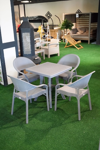 Alezy Bambu Balkon Bahçe Masa Takımı 4 Kişilik 70x70 Masa 4 Adet Bambu Koltuk Gri