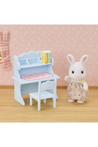 Sylvanian Familieskar Tavşan Kız Ve Çalışma Masası