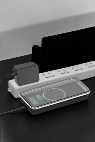 Powerbank Taşınabilir 10.000 Mah Hızlı Şarj Dijital Göstergeli Renkli 27381529
