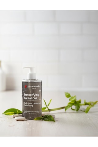 Detoxifying Facial Cleanser With Charcoal & Extract - Köpük Jel 350 Ml Sku: Smg8690010504982