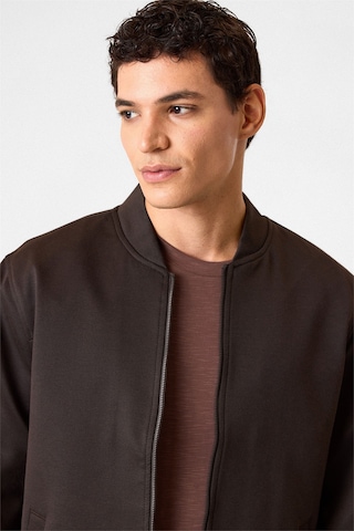 Back And Bond Kahve Regular Fit Bomber Ceket Çok Renkli Back And Bond Kahve Regular Fit Bomber Ceket Çok Renkli