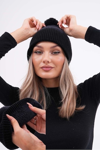 Peluş Ponponlu Bere Siyah