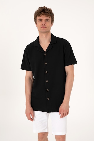 U.S. Polo Assn. Erkek Siyah Apaş Yaka Kısa Kollu Örme Gömlek 50306977-VR046