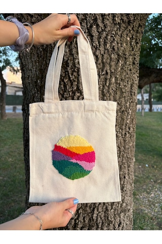 Bolergıashop Bandera Tasarım Canvas Omuz Çantası Bej - Beyaz - Pembe Punch Bolergıashop Bandera Tasarım Canvas Omuz Çantası Bej - Beyaz - Pembe Punch