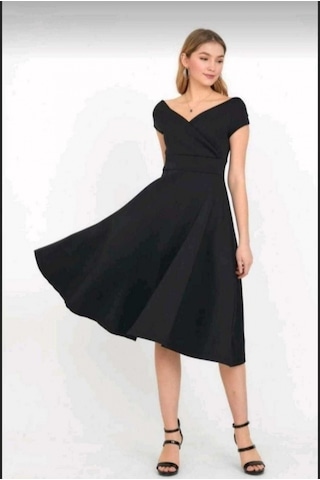 Kadın Kısa Kollu Kruvaze Yaka Eteği Volanlı Krep Elbise Bediva 001